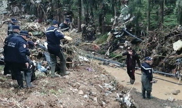 المغرب اليوم - الدرك الوطني الجزائري يُعلن عن توقيف 13 شخصاً في إطار التحقيق بالحرائق