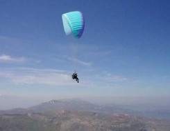 المغرب اليوم - مدربو كلايم أبوظبي يقدمون أفضل النصائح التي تساعد المبتدئين على القفز الداخلي الحر