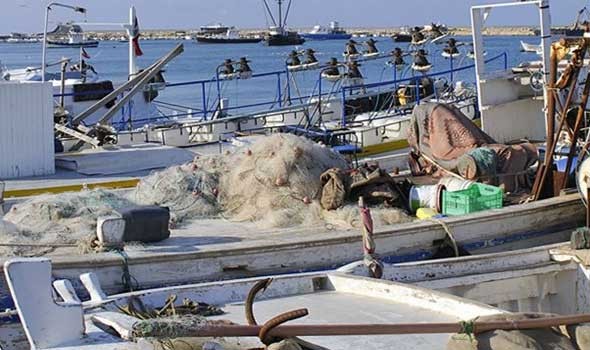 المغرب اليوم - قطاع الصيد البحري يعاني من ارتفاع تكاليف الانتاج وأثمنة الغزوال والديون بالعرائش