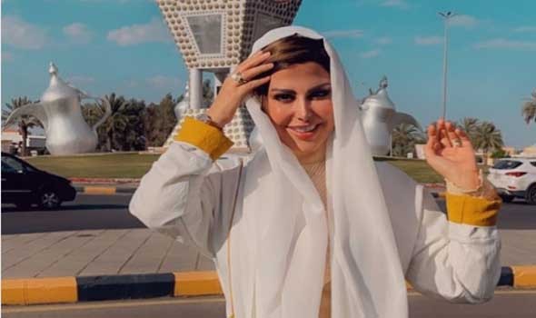 المغرب اليوم - شمس الكويتية في زيارة للمسجد الأقصى وكنيسة القيامة بالحجاب