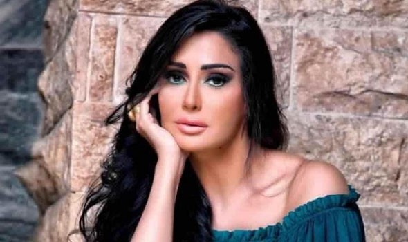 المغرب اليوم - غادة عبد الرازق تشكر منى زكي على إشادتها بموهبتها وتصفها بسندريلا الفن المصري والعربي