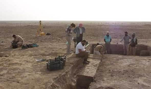 علماء الآثار يكتشفون اقدم حلي في تاريخ البشرية  مصنوعة من الكوكياج في المغرب