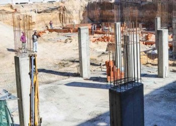 المغرب اليوم - ضوابط جديدة من الحكومة لتنظيم مشاريع البناء حسب قدرات الشركات