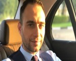 المغرب اليوم - حسام حبيب يصل إلى حفله بجدة على كرسي متحرك