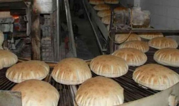 المغرب اليوم - أرباب المخابز يلوحون بالزيادة في أسعار الخبز ومنتجات أخرى