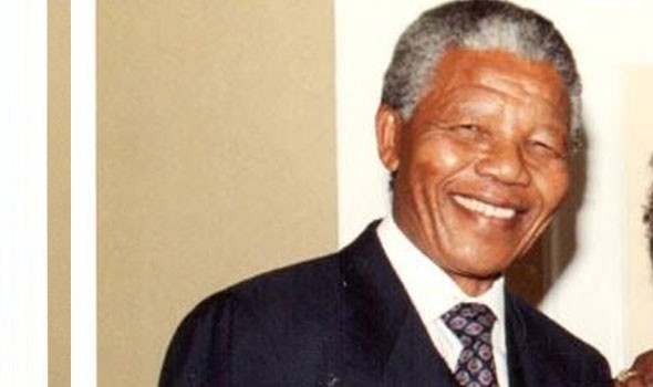 المغرب اليوم - كيف حرم مانديلا نيجيريا من اللعب في كأس إفريقيا 1996