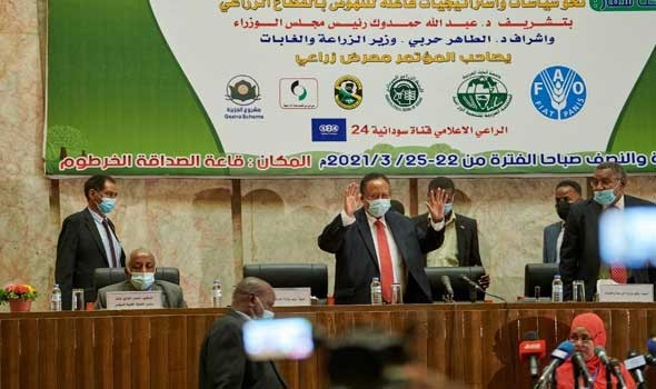 المغرب اليوم - حمدوك يؤكد أن بقاءه في رئاسة الحكومة رهن بتنفيذ الاتفاق السياسي مع الجيش السوداني