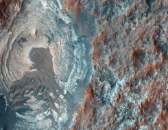 المغرب اليوم - مسبار المريخ يكشف تفاصيل جديدة حول تاريخ المياه في الكوكب الأحمر