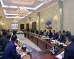 المغرب اليوم - الفقر يرتفع بنسبة 80% في اليمن والاقتصاد ينكمش 50%1679305/318