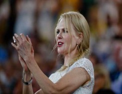 المغرب اليوم - نيكول كيدمان تكشف عن أقسى لحظات حياتها بعد فقدان والدتها قبل لحظات من تكريمها