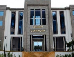 المغرب اليوم - انتخاب أعضاء المكتب ورؤساء اللجان الدائمة في مجلس المستشارين المغربي