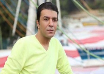 المغرب اليوم - مصطفى كامل يكشف تطورات الحالة الصحية للفنان هاني شاكر بعد سفره الى باريس