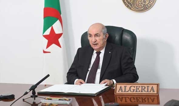 المغرب اليوم - الرئيس الجزائري يُعزي أسر ضحايا نادي مولودية البيض لكرة القدم الذي تعرضت حافلته لحادث مرور مميت