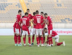 المغرب اليوم - الأهلي المصري يعتزم تقديم شكوى للكاف ضد حكم مباراة الوداد المغربي في نهائي إفريقيا
