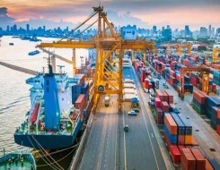 المغرب اليوم - تقرير دولي يكشف أن ميناء طنجة المتوسط هو الرابع عالميا في كفاءة الملاحة ونقل الحاويات