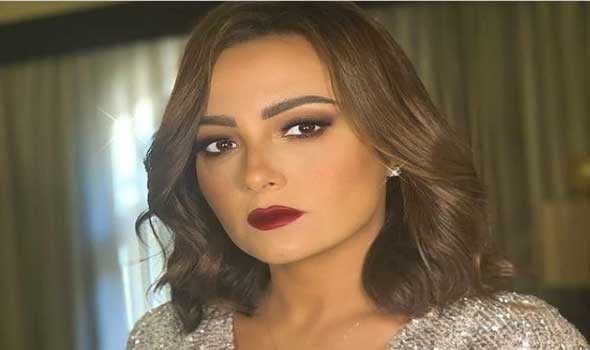 بشرى ضيفة إنجي علي في «أسرار النجوم»