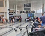المغرب اليوم - وصول أول طائرة إماراتية إلى مطار بيروت بعد رفع حظر السفر إلى لبنان
