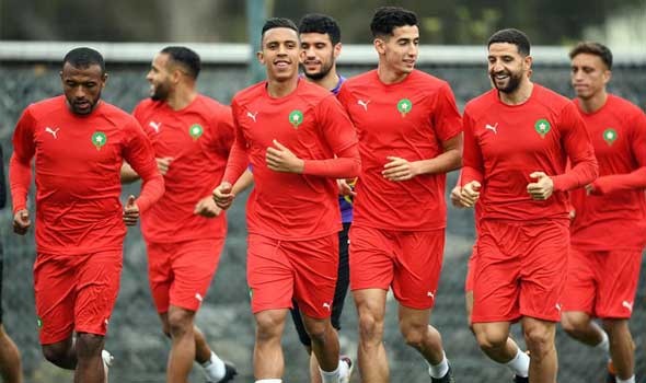 المغرب اليوم - لاعبو المنتخب المغربي يشيدون بتتويج الوداد الرياضي