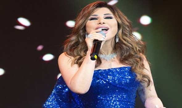المغرب اليوم - نجوى كرم تتغنى بسعادتها لمشاركة شيرين عبدالوهاب الغناء في حفل رأس السنة
