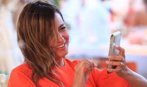 المغرب اليوم - ريهام عبد الغفور تردّ على جدل صورتها مع أحمد زاهر