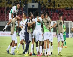 المغرب اليوم - الرجاء البيضاوي يحسّم صدارة المجموعة الثالثة بتعادله مع فايبرز الأوغندي في دوري أبطال إفريقيا