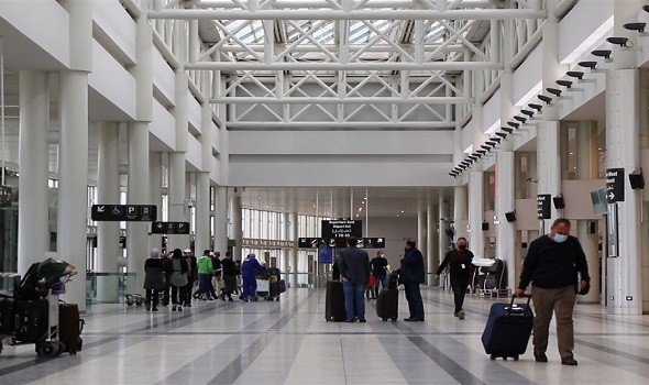 المغرب اليوم - مطار بيروت يستأنف رحلاته عقب إغلاق الأجواء 6 ساعات ووزير النقل يصف حالة الإرباك بـ