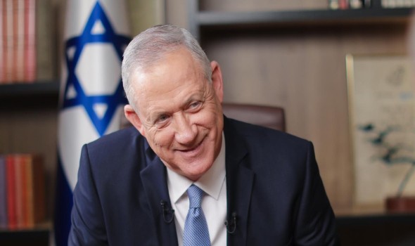 وزير الدفاع الإسرائيلي يطالب بالتصدي لإيران عقب ساعات من الضربة الإسرائيلية على سورية