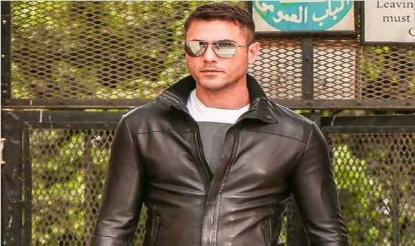 المغرب اليوم - الفنان  أحمد عز يواصل عروض مسرحيته «هادي فالنتين» في السعودية