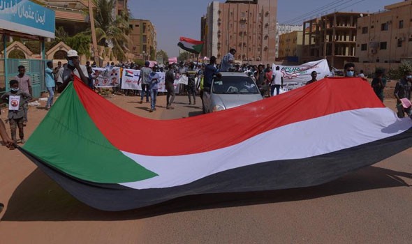 المغرب اليوم - السودان يقطع علاقاته الدبلوماسية مع الإمارات ويستدعي طاقم سفارته من أبوظبي بسبب دعم قوات الدعم السريع
