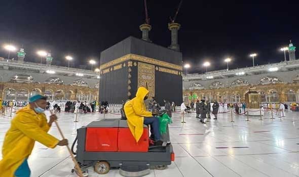 المغرب اليوم - غضب عالمي بعد تسريب وثائق تكشف إرسال قطع من كسوة الكعبة المشرفة إلى جيفري إبستين