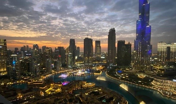 الإمارات تُحقّق مكاسب مالية وعقارية بمليارات الدراهم مع أول يوم جمعة من الدوام الرسمي