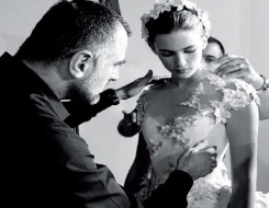 المغرب اليوم - المصمّم جورج حبيقة يؤكد أن المرأة العربية تُلهم أناقة تصاميمه