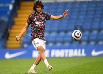 المغرب اليوم - محمد النني يتوج بجائزة جديدة في الدوري الإماراتي