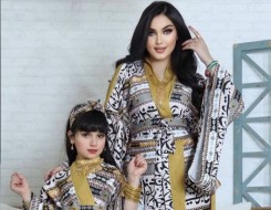 المغرب اليوم - أفكار للأزياء الرمضانية تناسب الأم وابنتها