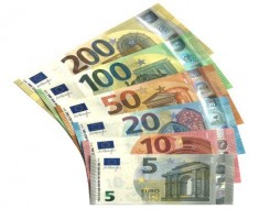 المغرب اليوم - تباطؤ نمو السيولة النقدية في منطقة اليورو