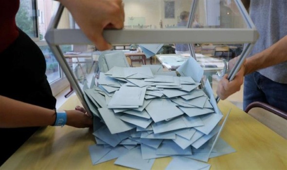 المغرب اليوم - مراكز الاقتراع في موسكو تفتح أبوابها أمام الناخبين للإدلاء بأصواتهم في الانتخابات الرئاسية الروسية لمدة ثلاثة أيام