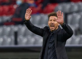 المغرب اليوم - سيميوني قادر على تغيير شكل الفريق دفاعيا وهجوميا حسب متطلبات المباراة