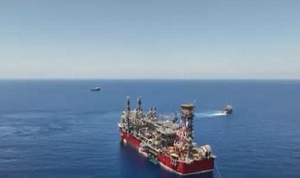 المغرب اليوم - توقيع إتفاق إنضمام قطر إلى ائتلاف التنقيب عن النفط في المياه اللبنانية