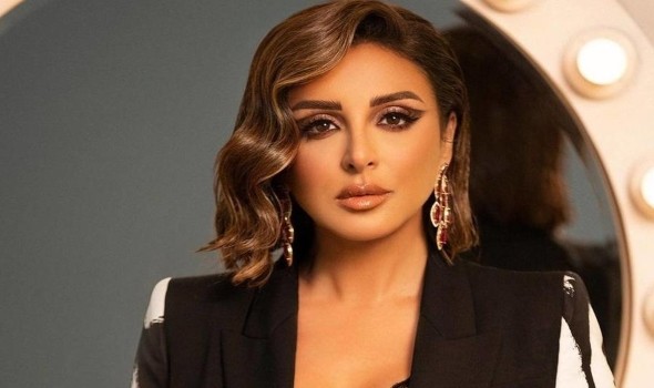 الفنانة أنغام تكشف حقيقة خلافها مع شيرين عبد الوهاب