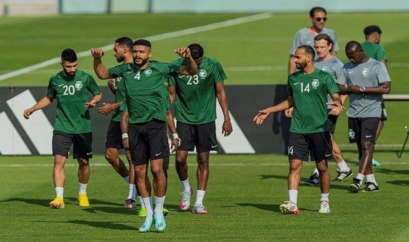 مانشيني يٌعزي سعود عبدالحميد ويتحدث عن صعوبات مواجهة طاجكستان في تصفيات كأس العالم
