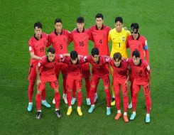 المغرب اليوم - مدرب كوريا الجنوبية يودع لاعبيه بكلمات مؤثرة