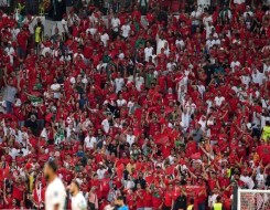 المغرب اليوم - طقوس متباينة لفنانات مغربيات أثناء مشاهدة مباريات «أسود الأطلسي»