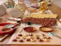 المغرب اليوم - أسباب الشعور المستمر بالاحتياج إلى تناول الحلويات فى رمضان