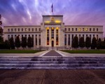 المغرب اليوم - رئيس الفيدرالي الأميركي يؤكد الالتزام بشكل كامل بإعادة التضخم إلى الـ2%1707401/318