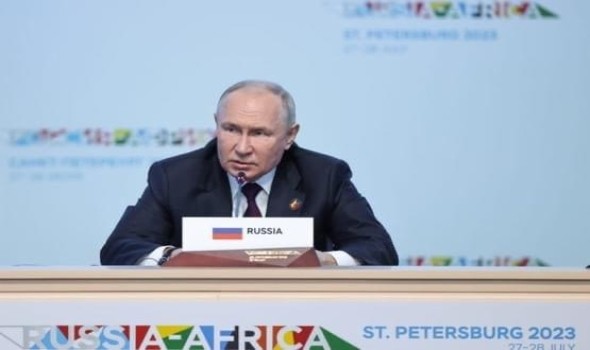 الرئيس الروسى يتعهد بمزيد من تعزيز الادعاء العام فى الأراضى الجديدة