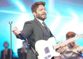 المغرب اليوم - تامر حسني يحقق مليار مشاهدة خلال 5 أيام بأغنية 