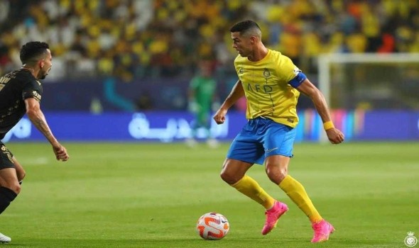عرض مٌغري يٌهدد استمرار رونالدو مع النصر في الدوري السعودي