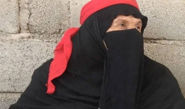المغرب اليوم - معمرة سعودية عمرها 110 أعوام تعود للدراسة