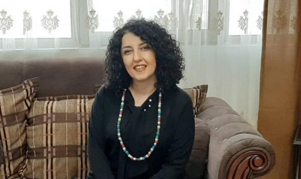 المغرب اليوم - الإفراج عن الناشطة نرجس محمدي ونقلها إلى طهران لتلقي العلاج