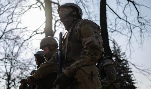 المغرب اليوم - أوكرانيا تدفع عمولات عالية للسماسرة الذين يستغلّون حاجة كييف لشراء الأسلحة